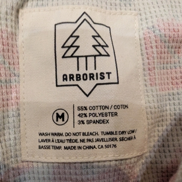 Arborist Adult Onesie Unisex Medium 5"4-5"8 RCMP Mountie Red Serge print NWT - Picture 8 of 10